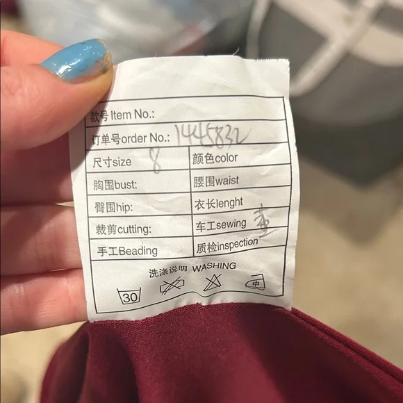 Elegant Burgundy Sequin Prom Dress with V-Neck - Picture 10 of 10